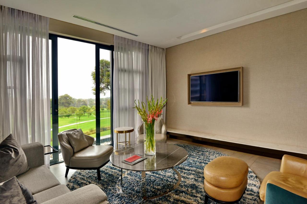 The Houghton Hotel, Spa, Wellness & Golf Johannesbourg Chambre photo Living room