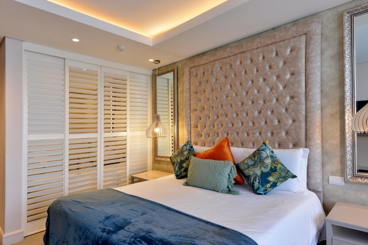 The Houghton Hotel, Spa, Wellness & Golf Johannesbourg Extérieur photo A bedroom at the Cape Heritage