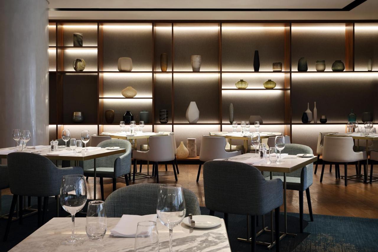 The Houghton Hotel, Spa, Wellness & Golf Johannesbourg Extérieur photo The interior of the restaurant